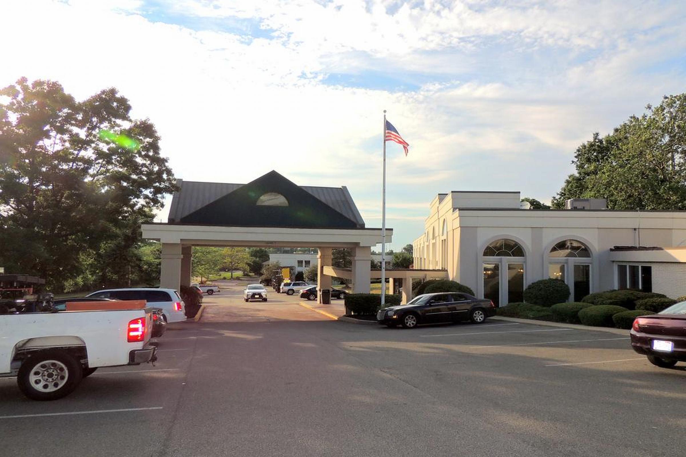 Econo Lodge Wickliffe - Cleveland East Exterior photo