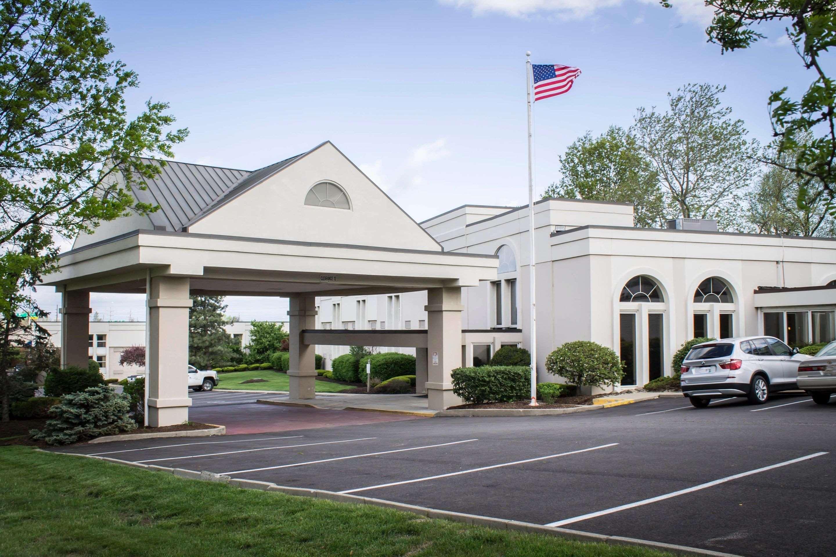 Econo Lodge Wickliffe - Cleveland East Exterior photo